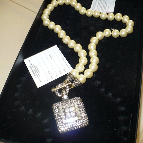 HEIDI  DOUBLE YOUR PLEASURE CRYSTAL NECKLACE - Picture 1 of 2